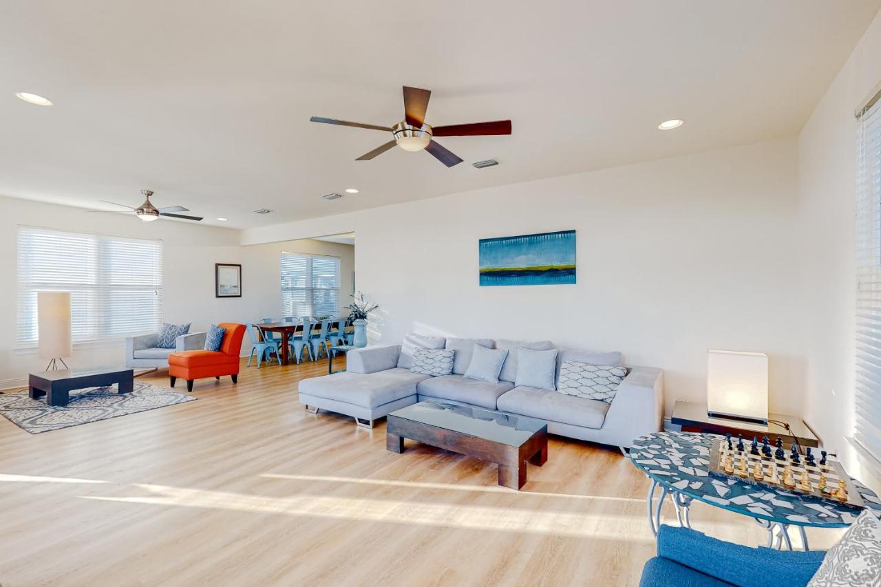 Bulldog Beach House Gulf Shores Exterior photo