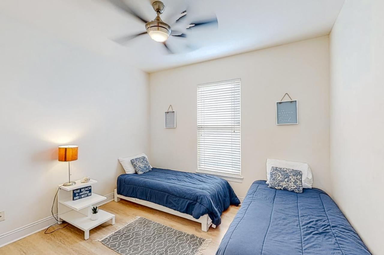 Bulldog Beach House Gulf Shores Exterior photo